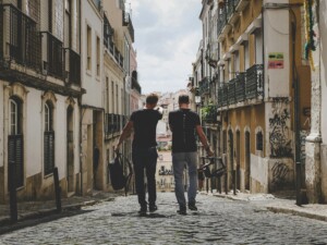 Δεν έχεις διάθεση; Ίσως χρειάζεσαι ένα “little silly walk”