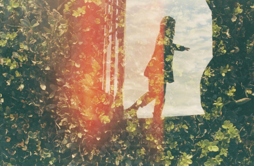 Γιάννης Ρίτσος: Η απουσία ζει και γερνάει μαζί μας και χάνεται μαζί μας