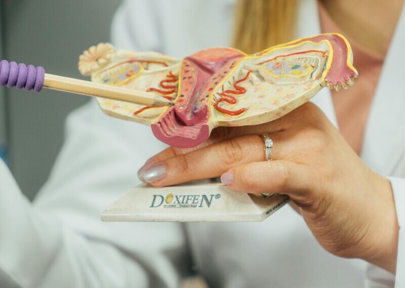 Προλαμβάνεται ο καρκίνος του τραχήλου της μήτρας; Οι νέες οδηγίες που αλλάζουν τα δεδομένα για κάθε γυναίκα