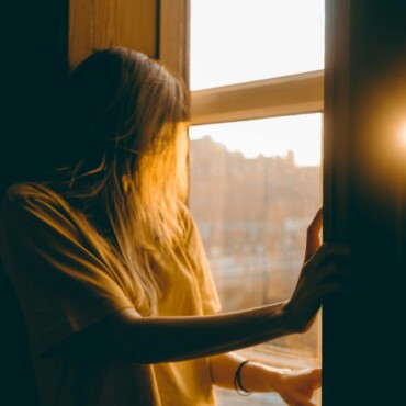 Στρέφω το βλέμμα