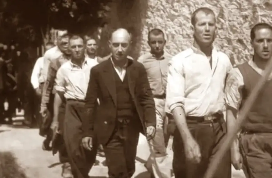 Καισαριανή: Μνημειακού χαρακτήρα πλέον το αρχείο φωτογραφιών της εκτέλεσης των 200