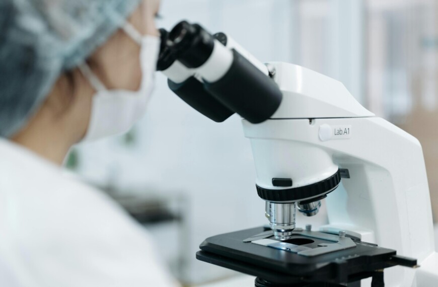 Παγκόσμια Ημέρα κατά του Καρκίνου: Η ιατρική καινοτομία σπάνια έρχεται με θόρυβο