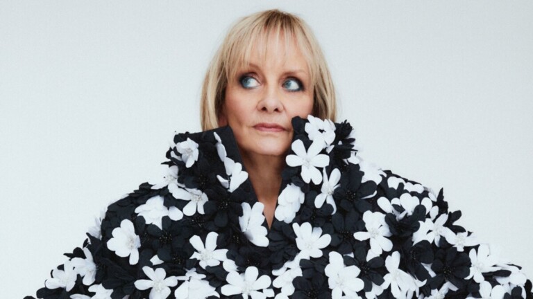 Από τα ’60s μέχρι σήμερα: Η Twiggy μιλά για τη δόξα και την σκοτεινή πλευρά