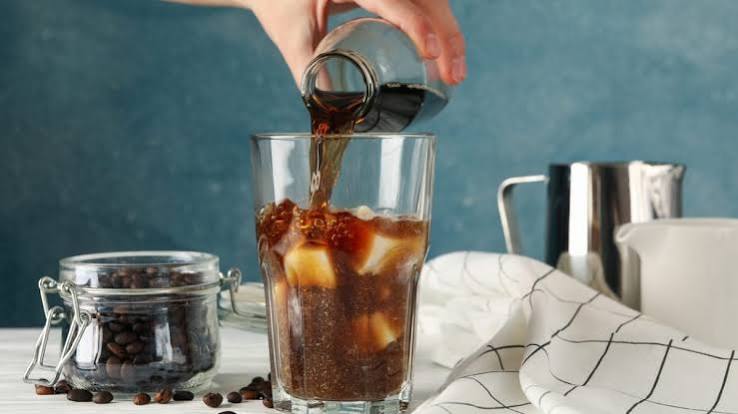 Η νέα τάση στα social media: Τι είναι τα espresso bombs και γιατί έγιναν viral